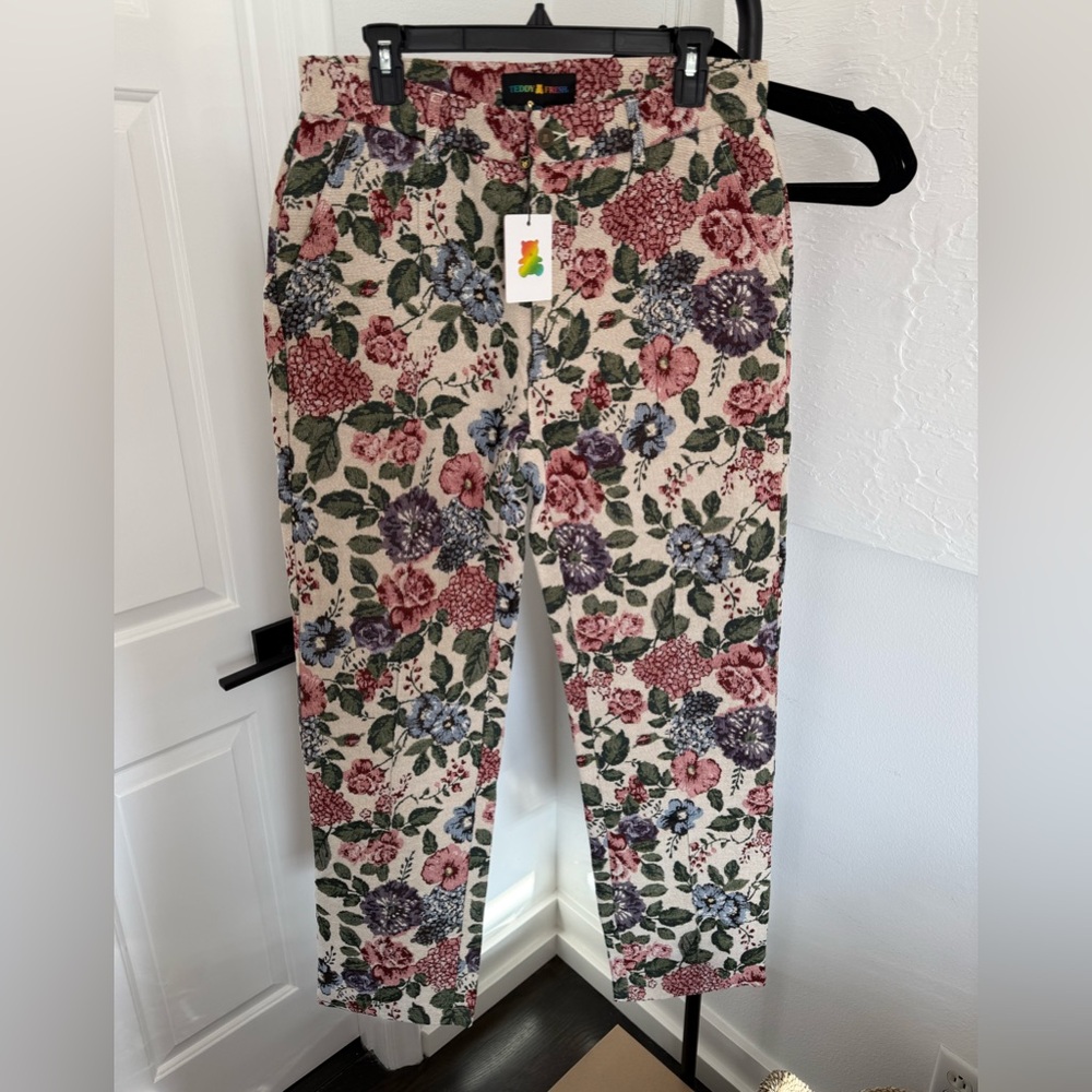 Teddy Fresh Floral Tapestry Pant